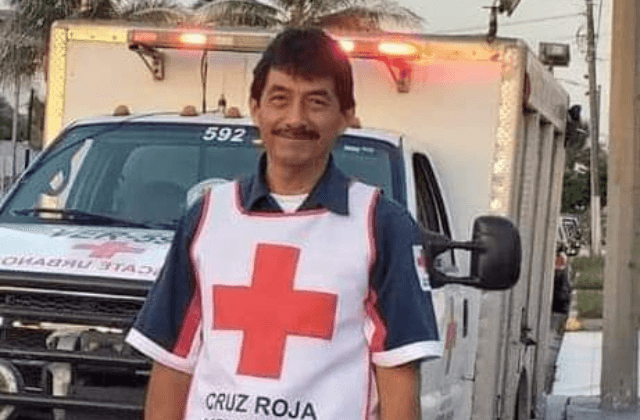 cicatrices, paramédico de la Cruz Roja que murió en un accidente automovilístico